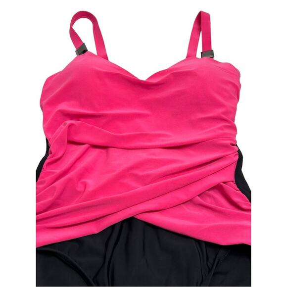 Aqua Green NWT Drape Front Pink and Black One-Piece Swimsuit Small - Picture 7 of 13